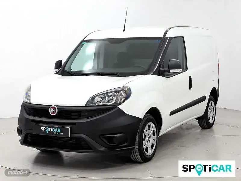 Usado Fiat Doblò 95 CV (69 kW) 2021 Blanco Monovolumen