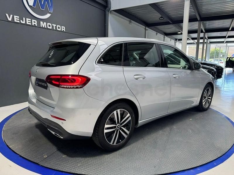 Occasion Mercedes B180 136 PK (100 kW) 2020 Grijs MPV