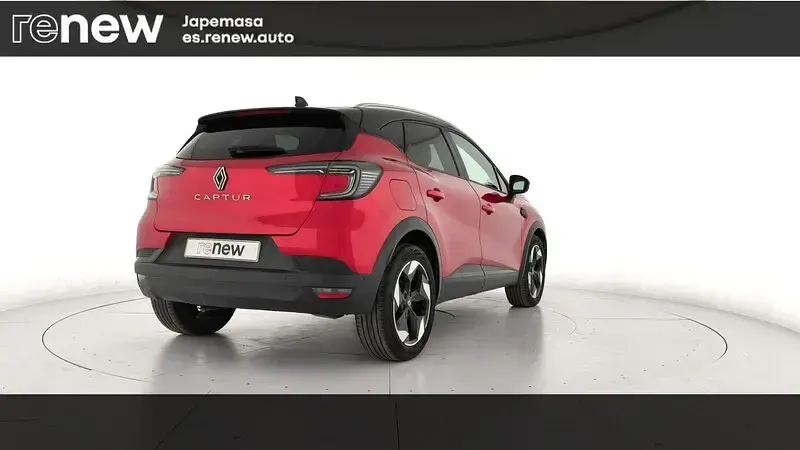 Usado Renault Captur Techno 100 CV (73 kW) 2025 Rojo SUV
