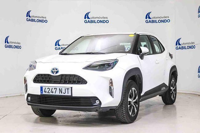 Usado Toyota Yaris Hybrid Business Edition 116 CV (85 kW) 2022 Blanco SUV