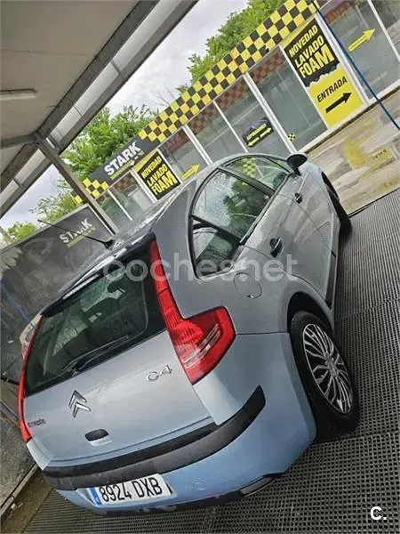 Usado Citroën C4 110 CV (80 kW) 2006 Gris / plata Berlina