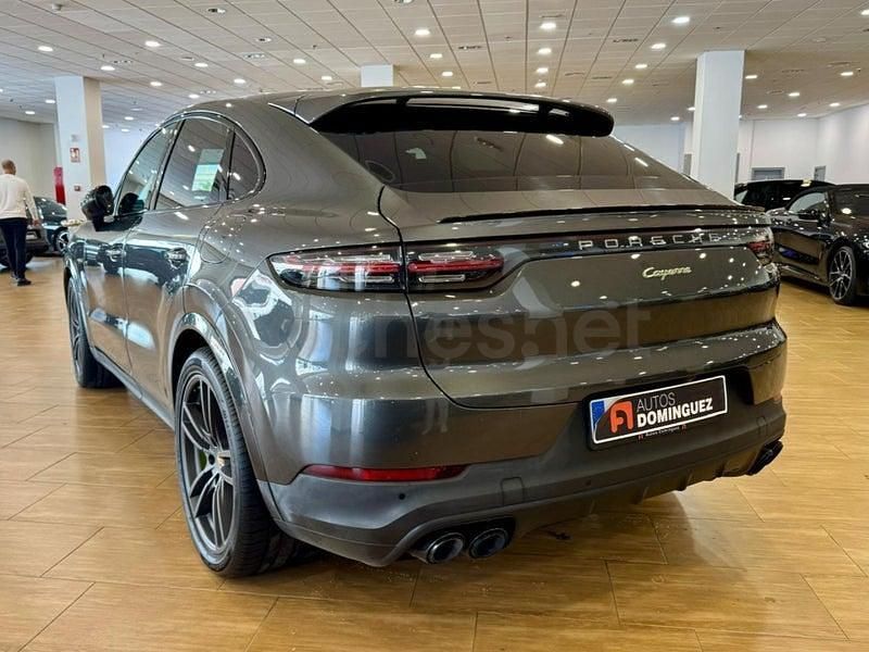 Usado Porsche Cayenne 462 CV (339 kW) 2020 Gris / plata SUV