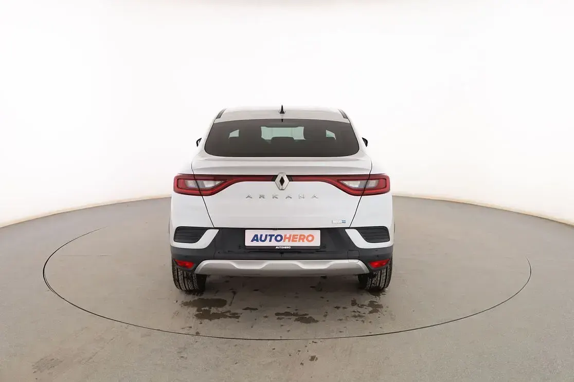 Usado Renault Arkana Zen 145 CV (106 kW) 2021 Blanco SUV