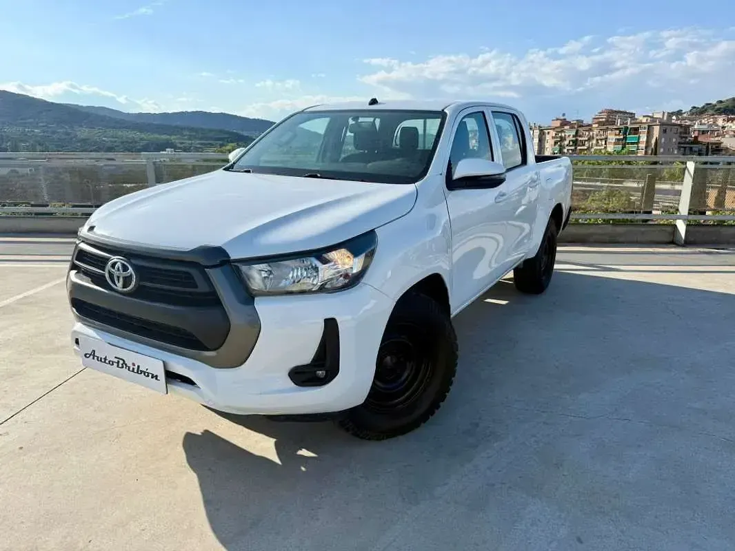 Usado Toyota HiLux 150 CV (110 kW) 2021 Blanco Pickup/Camioneta