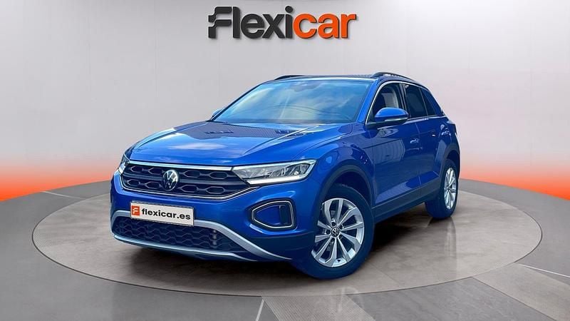 Usado VW T-Roc Life 150 CV (110 kW) 2023 Azul SUV