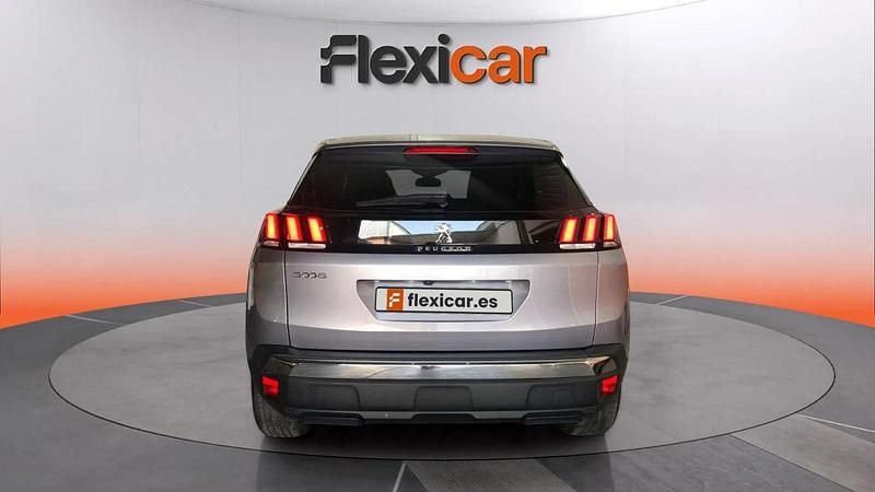 Usado Peugeot 3008 Allure 131 CV (96 kW) 2023 Gris SUV