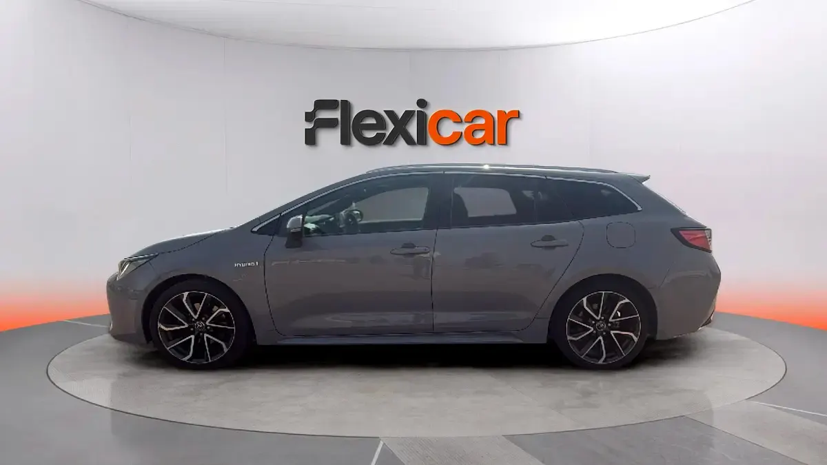 Usado Toyota Corolla Advance 180 CV (132 kW) 2019 Gris Familiar