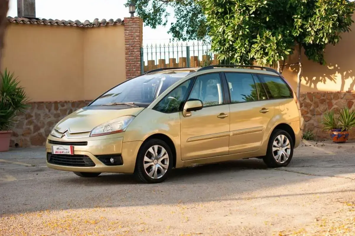 Usado Citroën C4 109 CV (80 kW) 2008 Amarillo Monovolumen