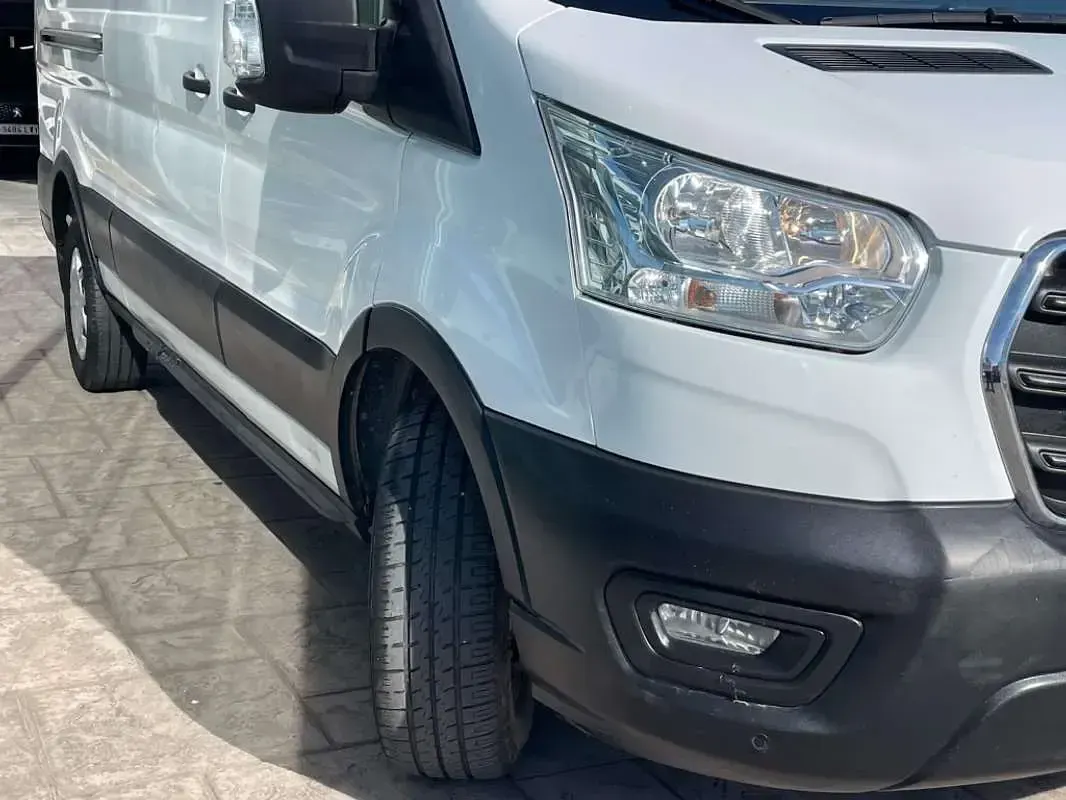 Usado Ford Transit Ambiente 131 CV (96 kW) 2020 Blanco Van