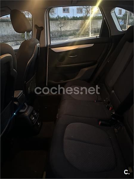 Usado BMW 218 150 CV (110 kW) 2015 Blanco Familiar