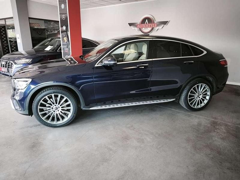 Usado Mercedes GLC220 194 CV (142 kW) 2020 Azul Coupe