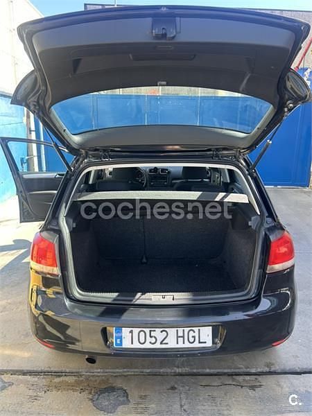 Usado VW Golf VI 105 CV (77 kW) 2011 Negro Utilitario