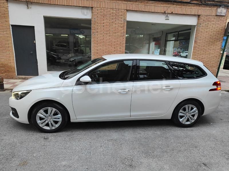 Usado Peugeot 308 SW Allure 130 CV (95 kW) 2019 Blanco Familiar