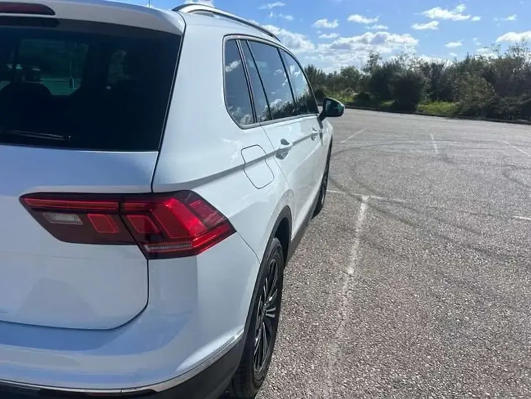 Usado VW Tiguan Life 131 CV (96 kW) 2024 Blanco SUV