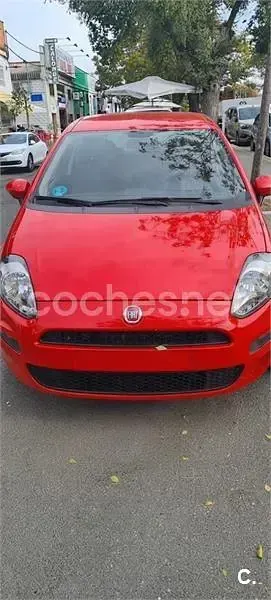 Usado Fiat Punto Pop 69 CV (50 kW) 2016 Rojo Utilitario