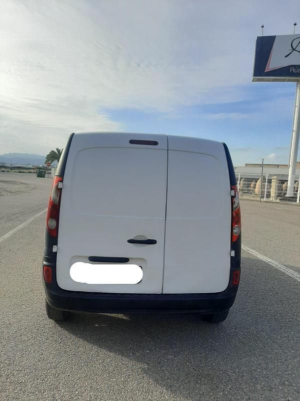 Usado Renault Kangoo Campus 70 CV (51 kW) 2011 Blanco Monovolumen