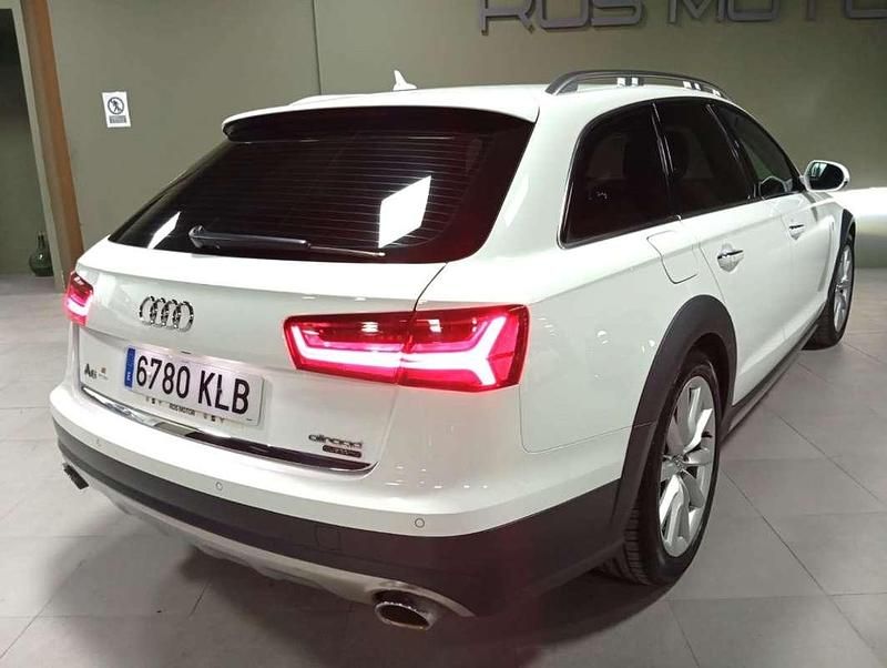 Usado Audi A6 Allroad Ambiente 218 CV (160 kW) 2018 Blanco Familiar