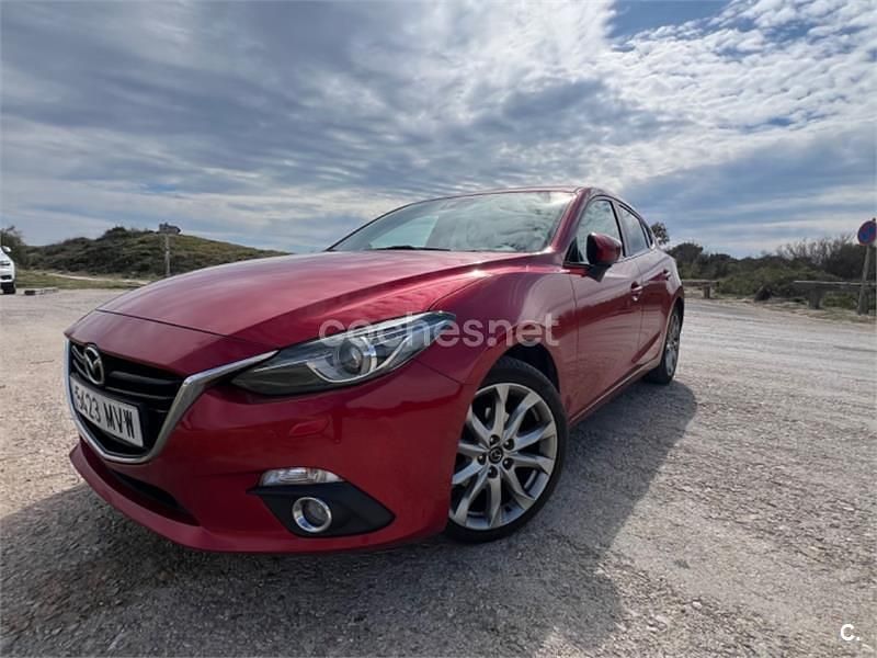 Granate Usado 2015 Mazda 3 Luxury Berlina | 10.700 € (Buen precio) - Imagen 1/4