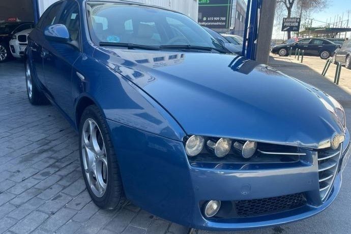 Usado Alfa Romeo 159 260 CV (191 kW) 2006 Azul Familiar