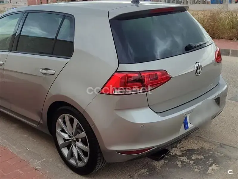 Usado VW Golf VII Sportline 150 CV (110 kW) 2013 Gris / plata Familiar