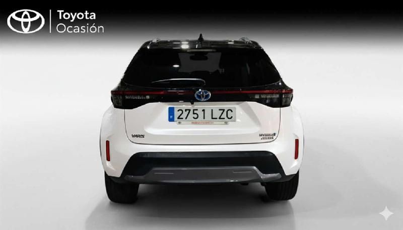 Usado Toyota Yaris Cross 116 CV (85 kW) 2022 Blanco SUV