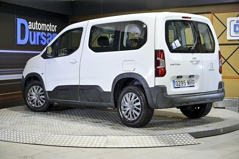 Usado Peugeot Rifter Business-Line 100 CV (73 kW) 2023 Blanco Monovolumen