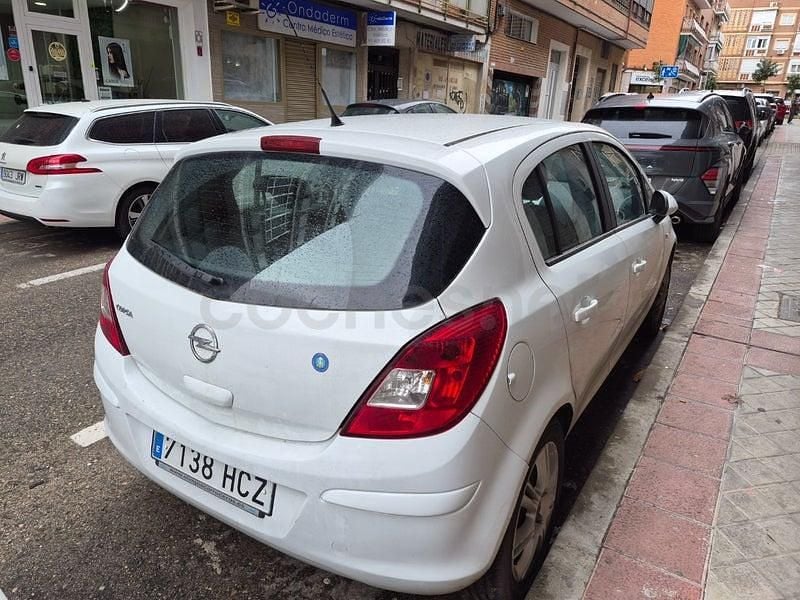 Usado Opel Corsa Essentia 85 CV (62 kW) 2011 Blanco Utilitario