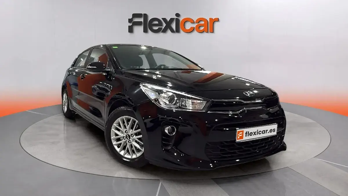 Usado Kia Rio 120 CV (88 kW) 2019 Berlina