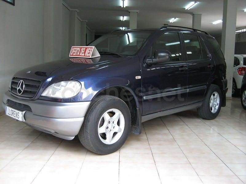 Usado Mercedes ML320 218 CV (160 kW) 1999 Azul SUV