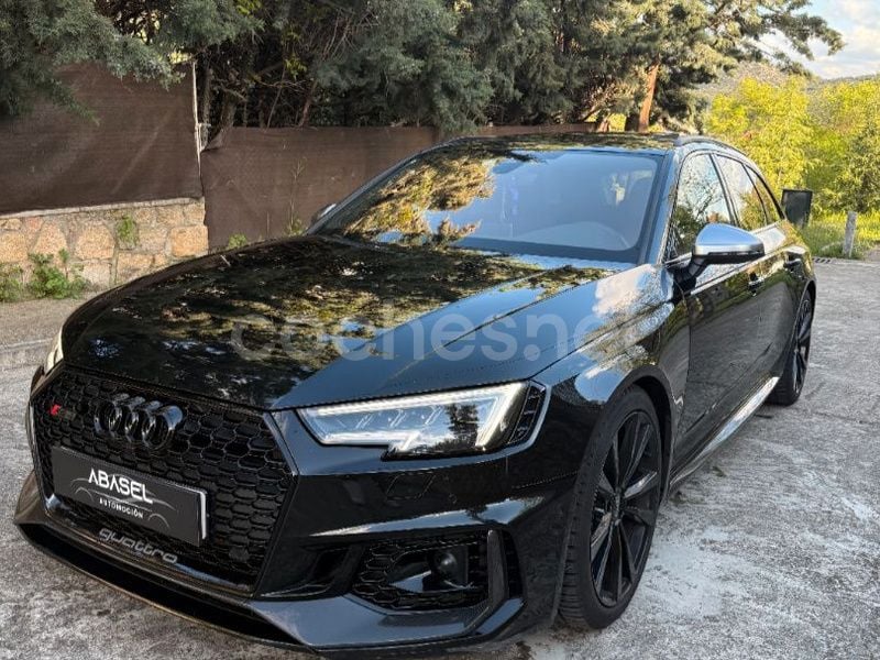 Usado Audi RS4 450 CV (330 kW) 2019 Negro Familiar