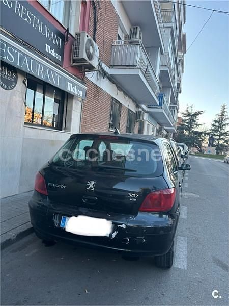 Usado Peugeot 307 110 CV (80 kW) 2005 Negro Berlina