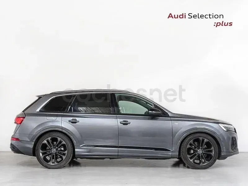 Usado Audi Q7 Premium 286 CV (210 kW) 2025 Gris / plata SUV