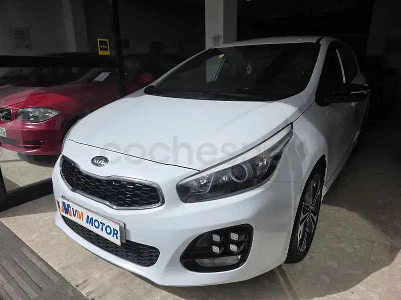 Usado Kia Ceed 100 CV (73 kW) 2016 Blanco Utilitario
