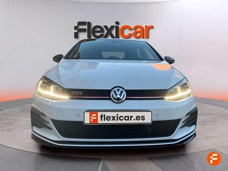 Usado VW Golf VII GTI 290 CV (213 kW) 2019 Blanco Utilitario