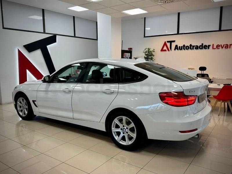 Usado BMW 320 Gran Turismo Sport Line 184 CV (135 kW) 2015 Blanco Berlina