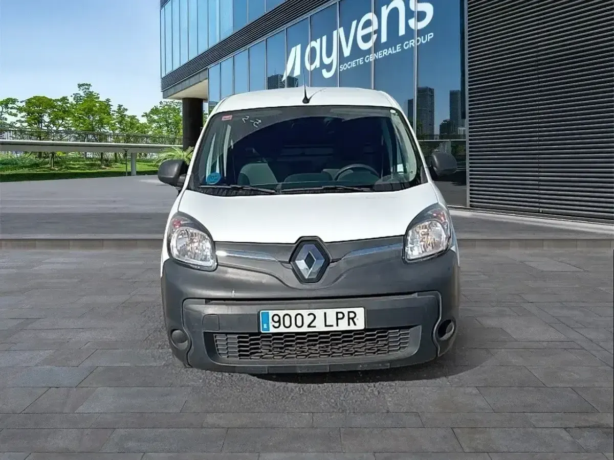 Usado Renault Kangoo 44 kW (60 CV) 2021 Blanco Monovolumen
