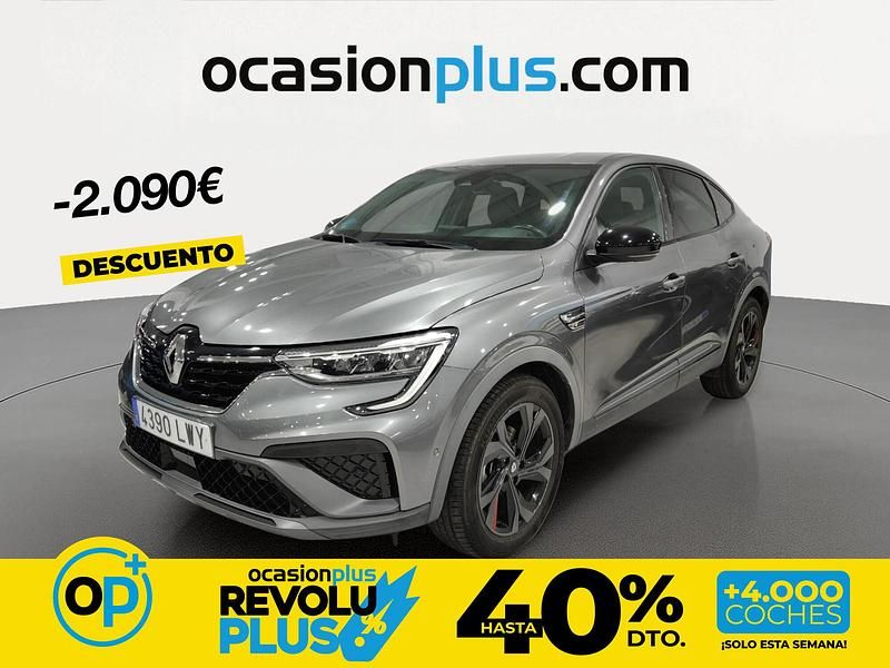Usado Renault Arkana RS Line 145 CV (106 kW) 2022 Gris SUV