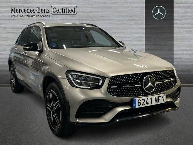 Usado Mercedes GLC300e 306 CV (225 kW) 2022 Plata mojave SUV