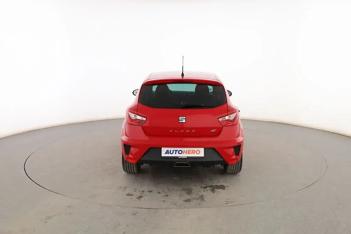 Usado Seat Ibiza CUPRA 192 CV (141 kW) 2017 Rojo Berlina