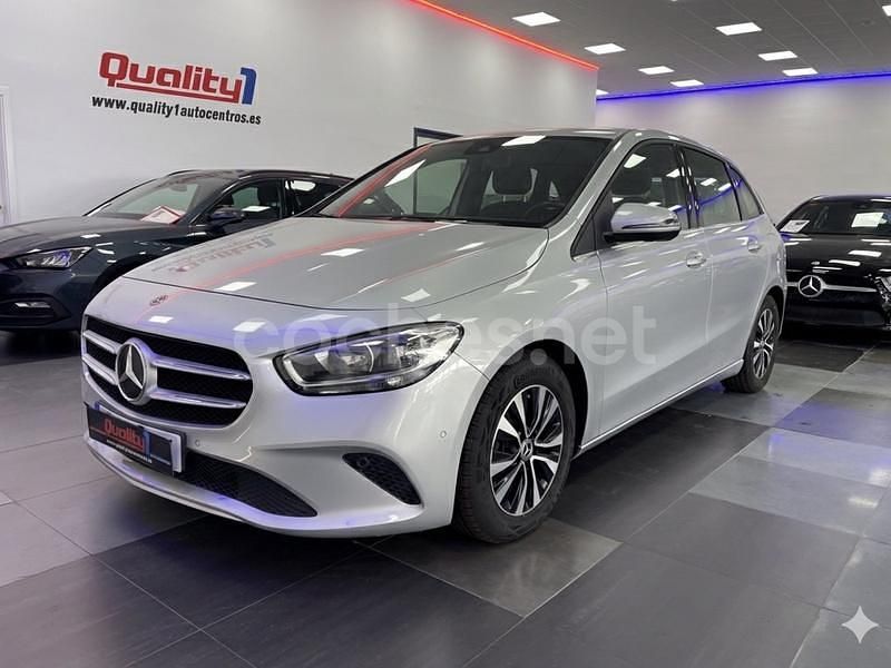 Usado Mercedes B180 116 CV (85 kW) 2019 Gris / plata Monovolumen