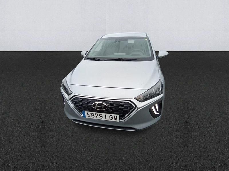 Usado Hyundai Ioniq 141 CV (103 kW) 2020 Gris plata Utilitario