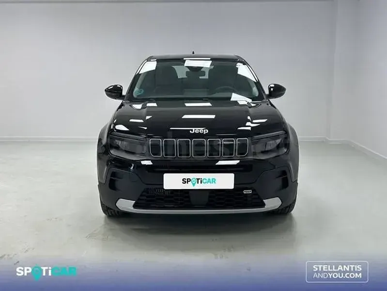 Usado Jeep Avenger Altitude 100 CV (73 kW) 2024 Negro SUV