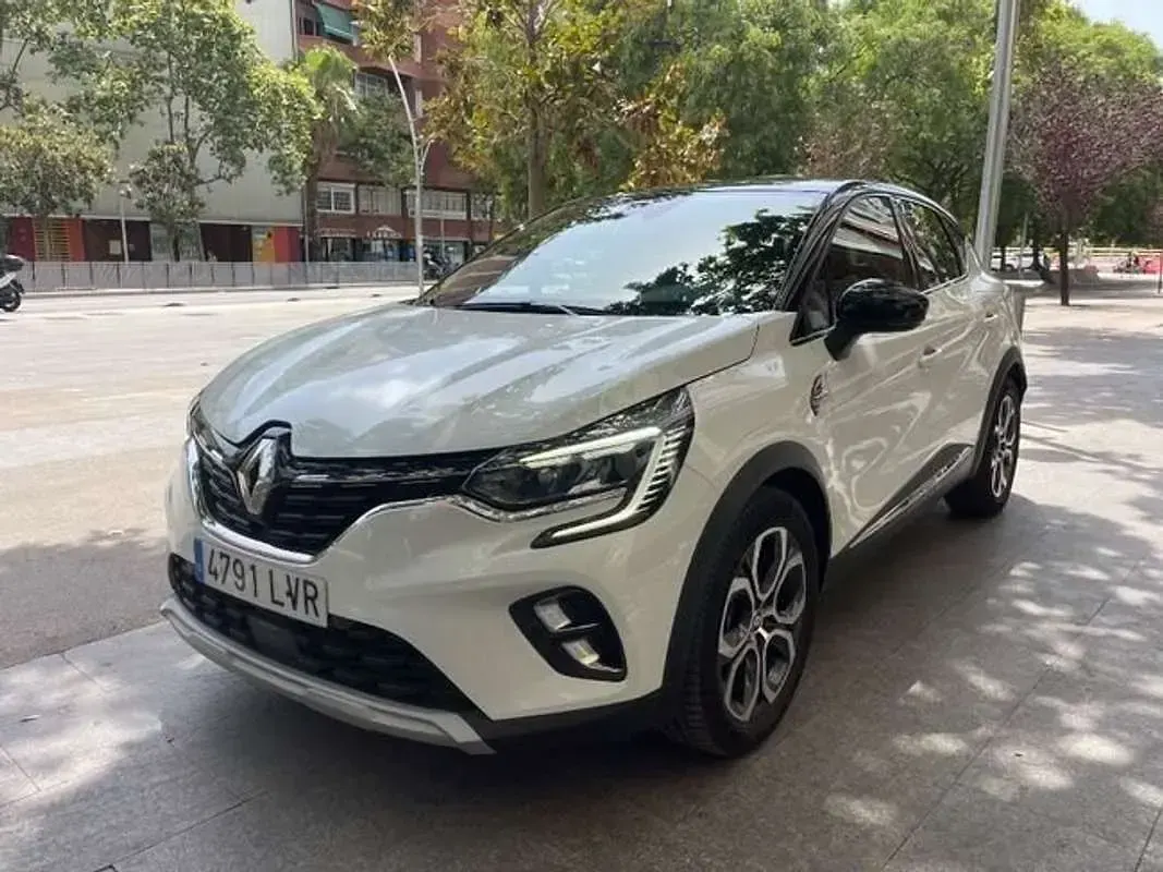 Usado Renault Captur Zen 158 CV (116 kW) 2021 Blanco SUV
