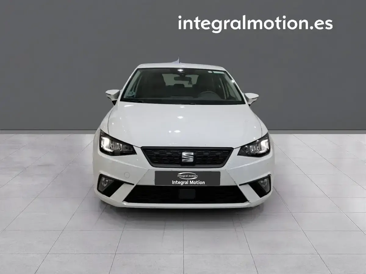 Usado Seat Ibiza Reference 80 CV (58 kW) 2023 Blanco Utilitario