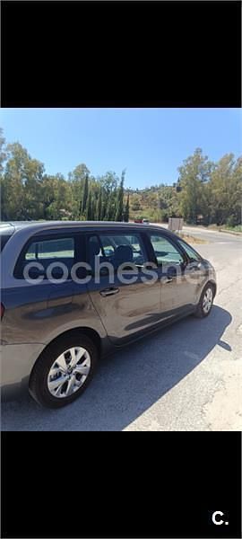Usado Citroën Grand C4 Picasso Live 130 CV (95 kW) 2017 Gris / plata Monovolumen