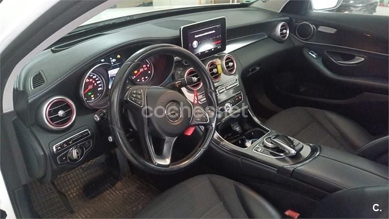 Blanco Usado 2015 Mercedes C220 AMG line Berlina | 20.000 € (Precio justo) - Imagen 1/4