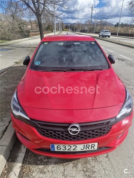Usado Opel Astra Excellence 125 CV (91 kW) 2016 Rojo Berlina