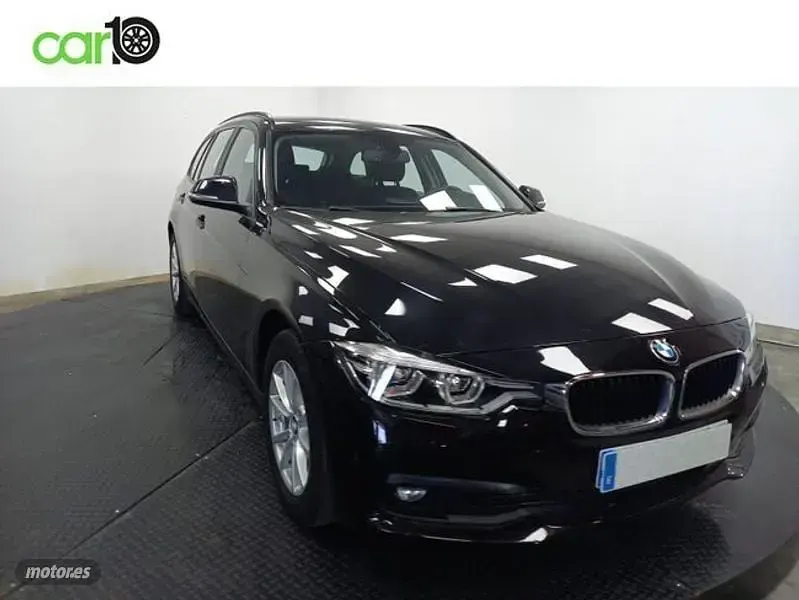 Usado BMW 318 134 CV (98 kW) 2019 Negro Familiar