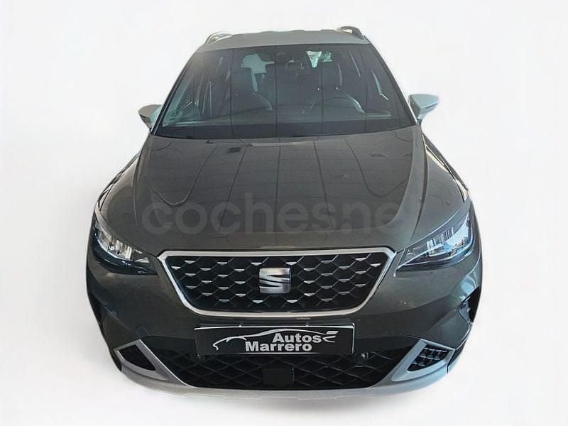 Usado Seat Arona Xperience 110 CV (80 kW) 2025 Verde SUV