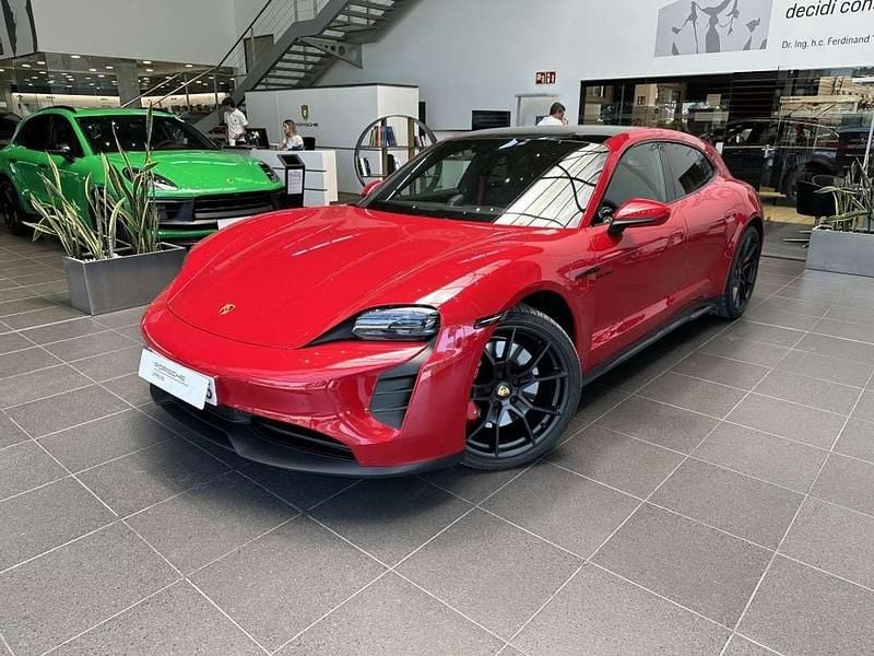 Usado Porsche Taycan Sport Turismo 439 kW (598 CV) 2024 Rojo Familiar